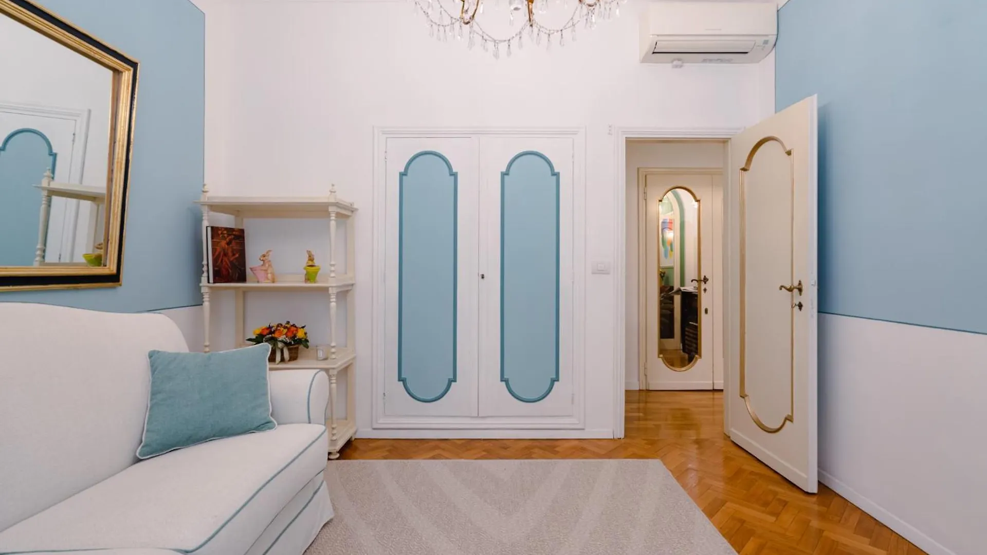 Ponte Vecchio Escape Suite Florence Apartment