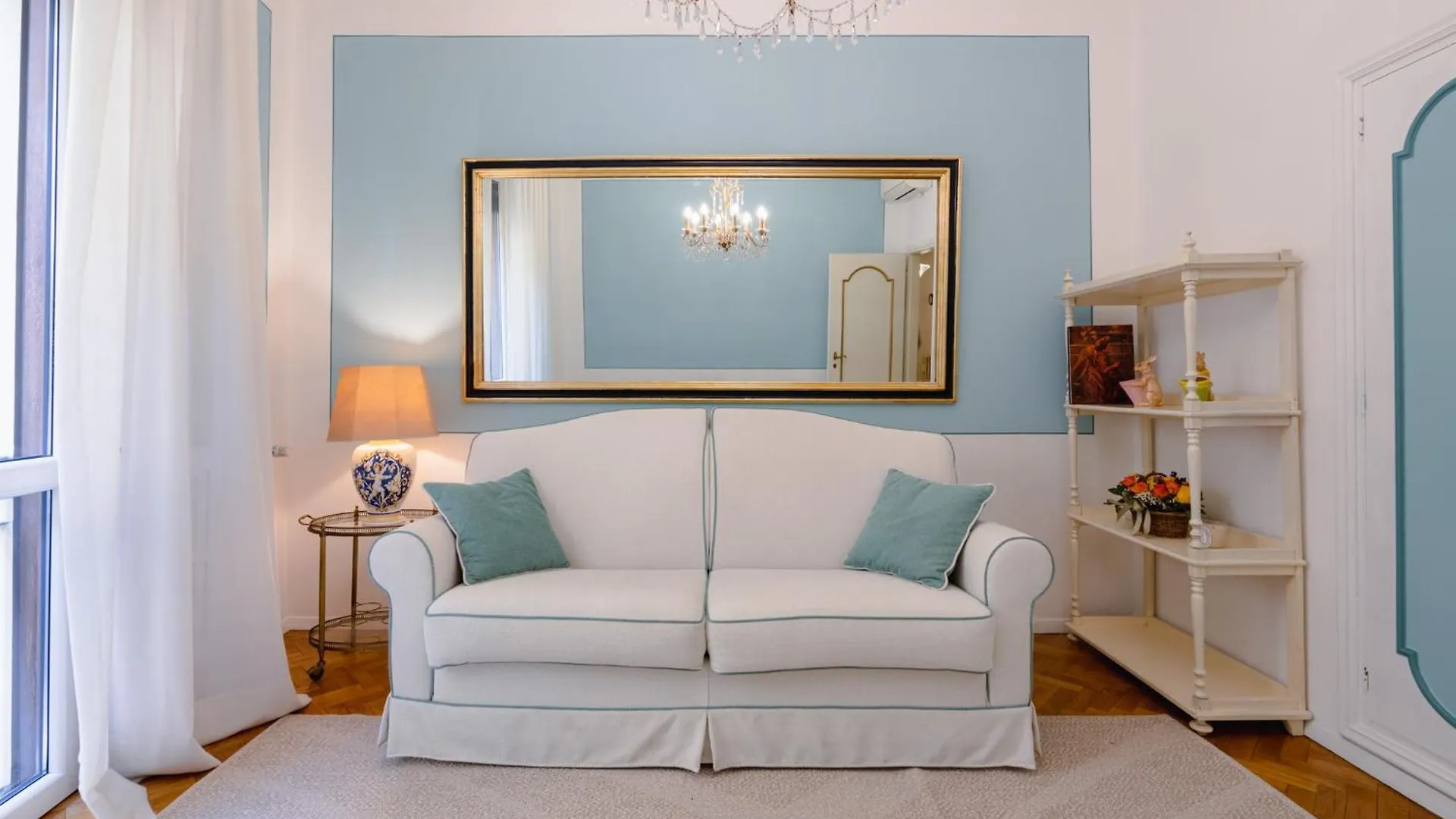 Apartment Ponte Vecchio Escape Suite Florence