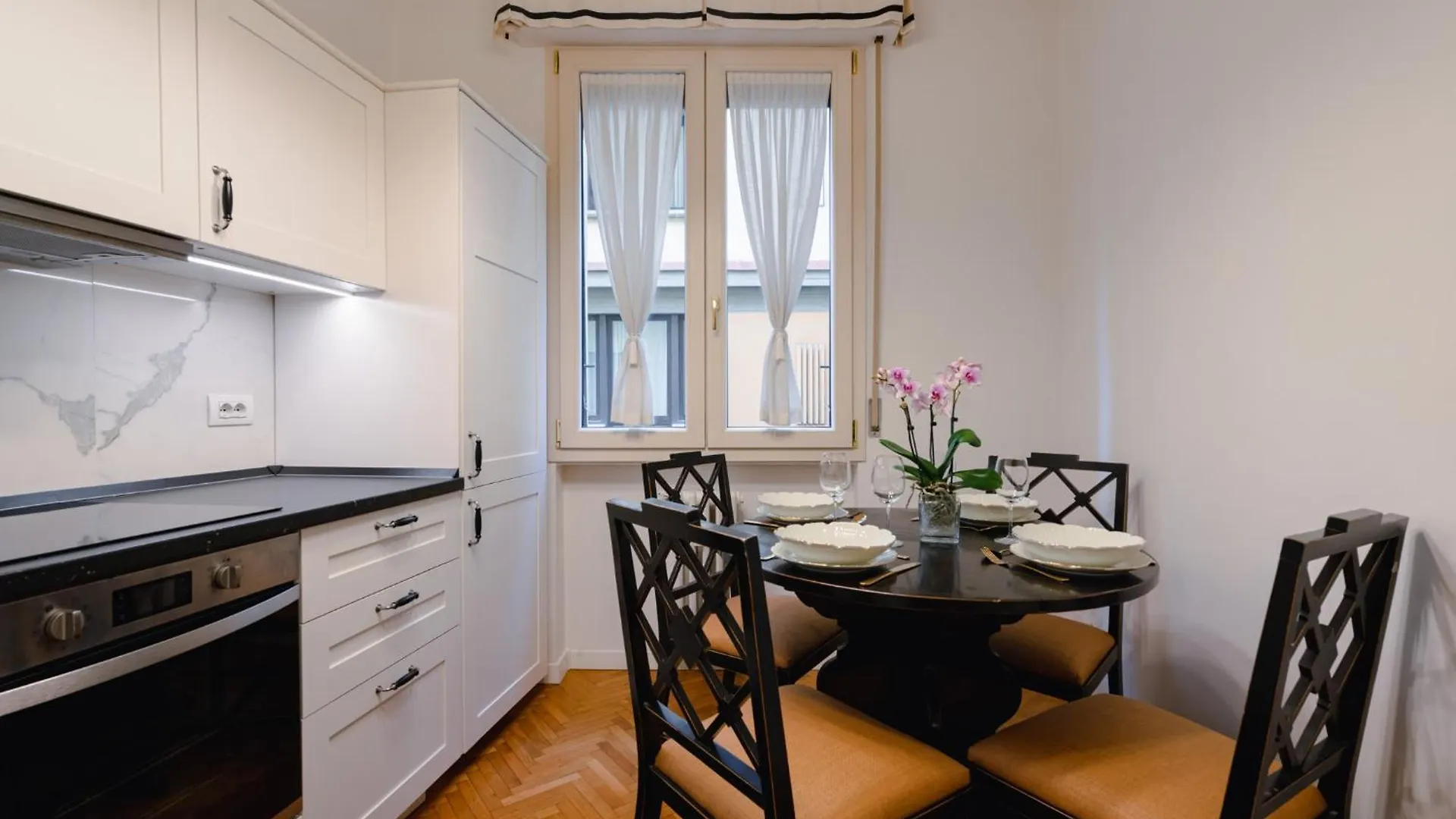 Apartment Ponte Vecchio Escape Suite Florence Italy